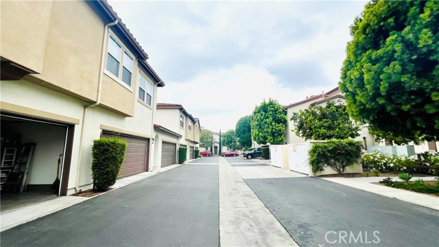 Detail Gallery Image 25 of 34 For 2652 W Madison Cir, Anaheim,  CA 92801 - 2 Beds | 2/1 Baths