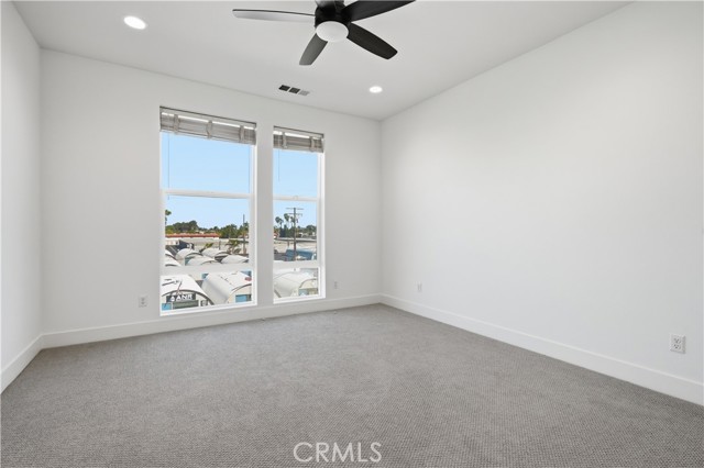 Detail Gallery Image 12 of 22 For 669 W 17th St, Costa Mesa,  CA 92627 - 2 Beds | 3/1 Baths