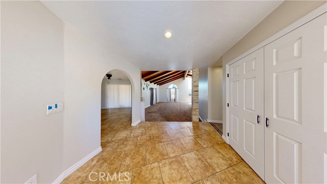 15460 Mandan Road, Apple Valley CA: https://media.crmls.org/medias/046b928a-0d23-469c-9c29-af3f319eef49.jpg