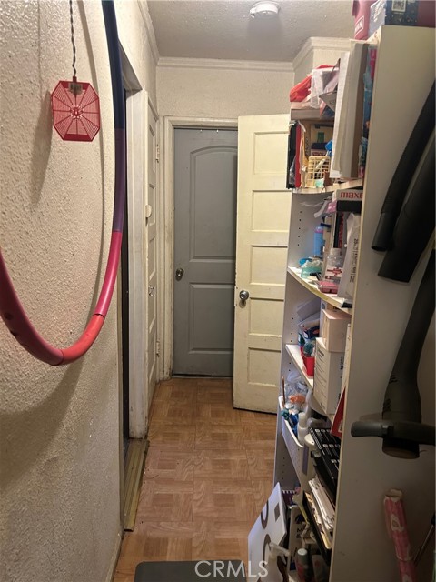 Detail Gallery Image 8 of 16 For 3312 Hyde Park Bld, Los Angeles,  CA 90043 - 3 Beds | 1 Baths