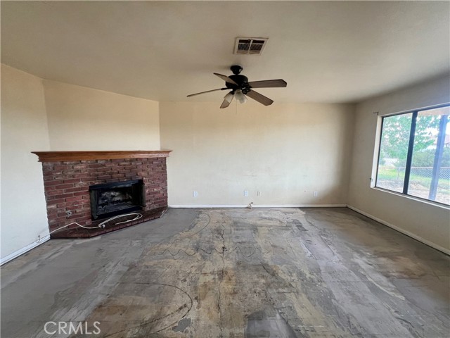 Detail Gallery Image 5 of 18 For 13632 Fran St, Edwards,  CA 93523 - 3 Beds | 2 Baths