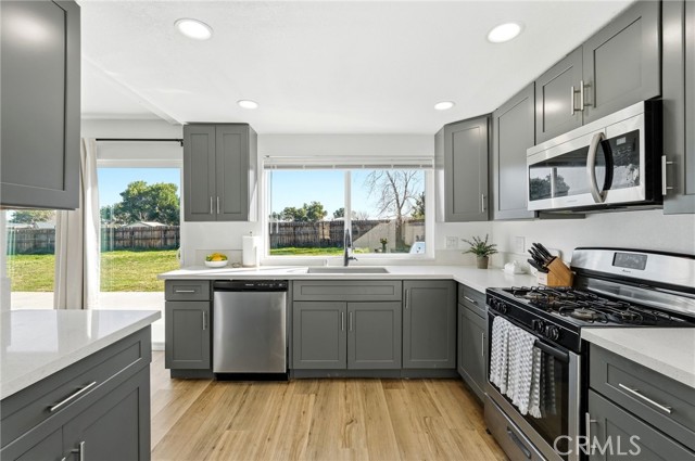 Detail Gallery Image 9 of 46 For 41428 50th, Lancaster,  CA 93536 - 3 Beds | 2 Baths