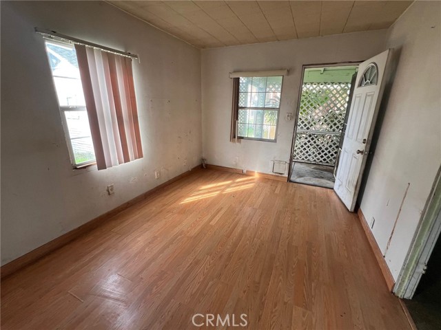 1840 S 4th Street, Alhambra CA: https://media.crmls.org/medias/046dd5bd-bac1-4d26-8a77-229644fa66b2.jpg