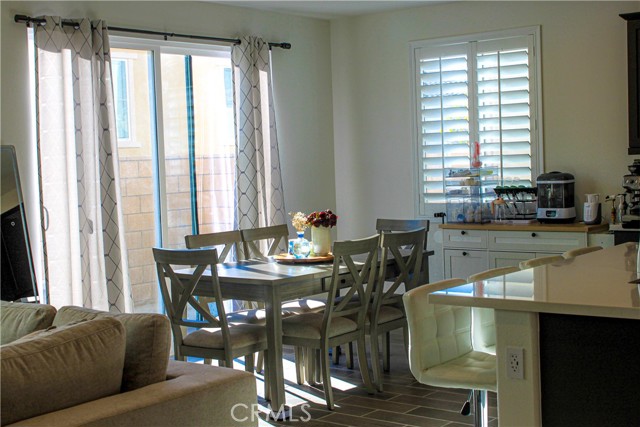 Detail Gallery Image 21 of 34 For 16281 Castello Ln #2,  Fontana,  CA 92336 - 3 Beds | 2/1 Baths