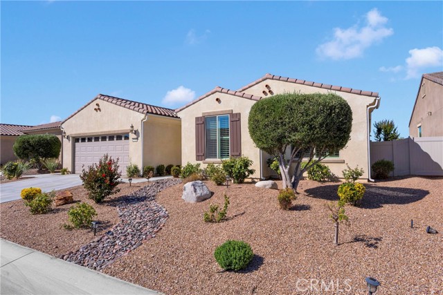 11300 River Run Street, Apple Valley CA: https://media.crmls.org/medias/046f15f4-426b-4c5b-9c4b-e2bc48ba73e2.jpg