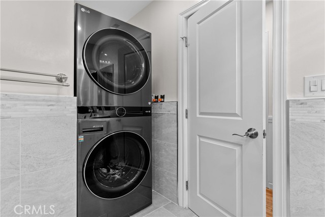 3348 Burritt Way, La Crescenta CA: https://media.crmls.org/medias/04727a29-d81f-4029-92af-4b94eab1459f.jpg