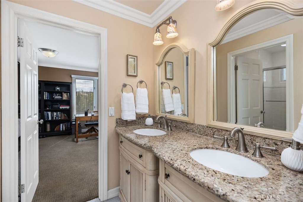 04729d94 5924 4162 Baa6 2a4134829527