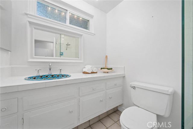 2704 Albatross Drive, Costa Mesa CA: https://media.crmls.org/medias/0472d02f-4a06-41de-807b-1c65942f6d59.jpg
