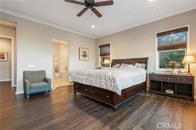 Detail Gallery Image 28 of 66 For 18619 Cedar Crest Dr, Canyon Country,  CA 91387 - 3 Beds | 2/1 Baths