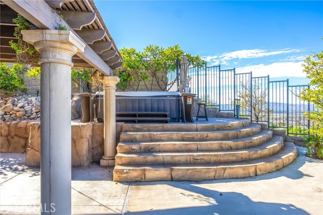 Detail Gallery Image 13 of 26 For 7480 Tioga, Highland,  CA 92346 - 6 Beds | 4/1 Baths