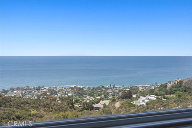 4 Le Conte, Laguna Niguel CA: https://media.crmls.org/medias/047552a7-4d02-488f-8fb6-6c4320e755cd.jpg