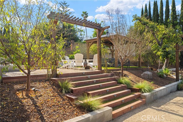 Detail Gallery Image 31 of 42 For 5981 Lakeview Ave, Yorba Linda,  CA 92886 - 4 Beds | 2/1 Baths