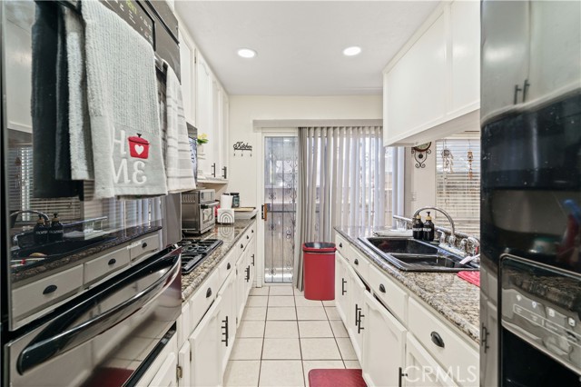 Detail Gallery Image 18 of 39 For 981 W Oliver St, San Pedro,  CA 90731 - 6 Beds | 3 Baths