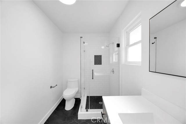 Detail Gallery Image 19 of 37 For 2527 E Brookside, Orange,  CA 92867 - 4 Beds | 2 Baths