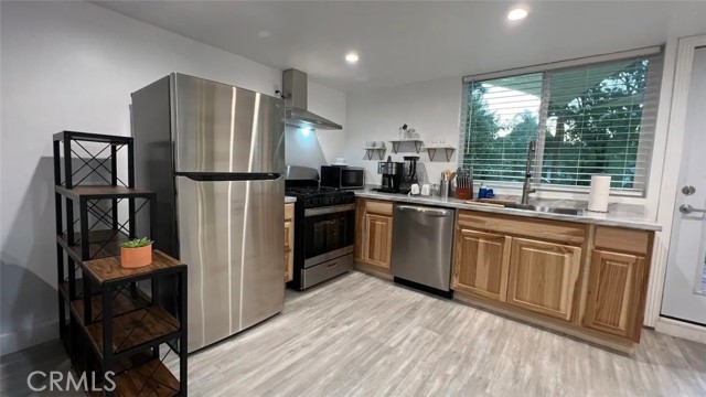 7950 Capistrano Avenue, West Hills CA: https://media.crmls.org/medias/0475e00a-693d-427b-b77b-a489238f914a.jpg