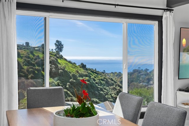 Detail Gallery Image 14 of 55 For 1414 Mar Vista, Laguna Beach,  CA 92651 - 5 Beds | 4 Baths