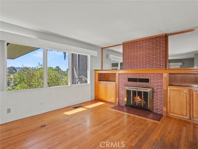 Detail Gallery Image 13 of 61 For 3761 Aguilar St, Los Angeles,  CA 90065 - 4 Beds | 2 Baths