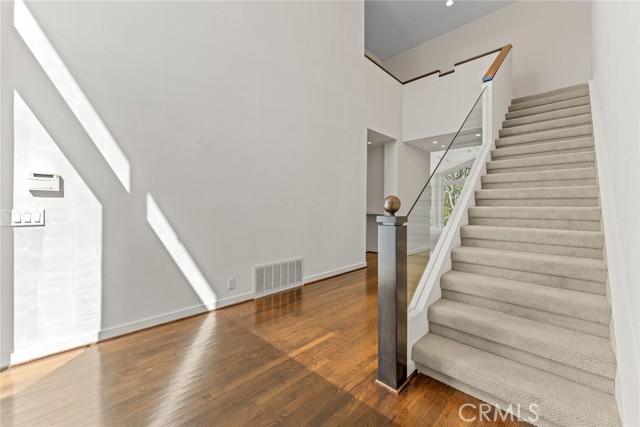 Detail Gallery Image 5 of 39 For 6 Rue Marseille, Newport Beach,  CA 92660 - 3 Beds | 2/1 Baths