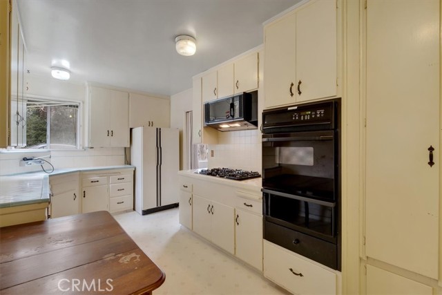 625 33rd Street, Manhattan Beach, California 90266, 3 Bedrooms Bedrooms, ,3 BathroomsBathrooms,Residential,Sold,33rd,OC21258370