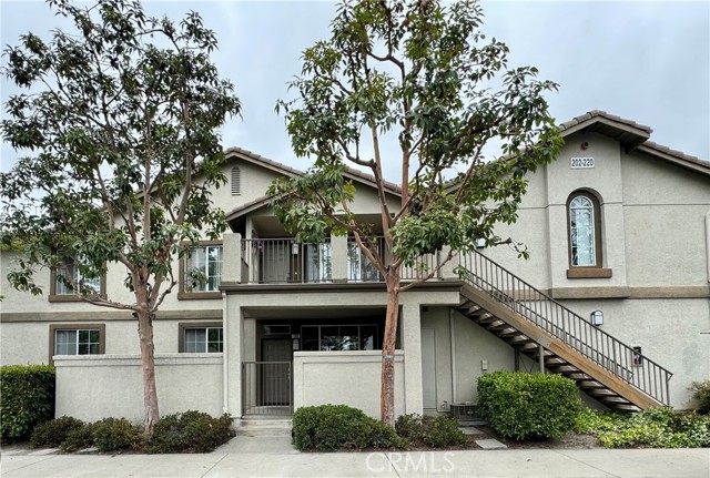 Detail Gallery Image 1 of 17 For 202 Chaumont Cir, Lake Forest,  CA 92610 - 3 Beds | 2 Baths