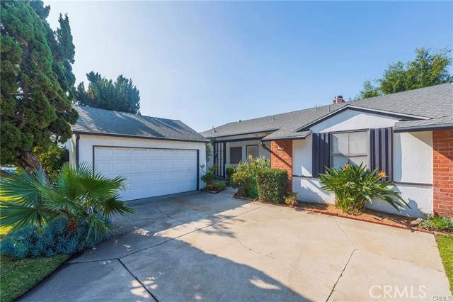 Detail Gallery Image 1 of 1 For 9507 S 10th Ave, Inglewood,  CA 90305 - 3 Beds | 2 Baths