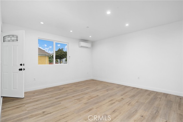 Detail Gallery Image 24 of 37 For 759 E 25th, Los Angeles,  CA 90011 - – Beds | – Baths