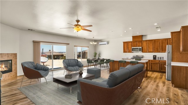 74104 Cactus Wren Court, 29 Palms CA: https://media.crmls.org/medias/0479c380-322c-4910-addc-1f7a2206eed7.jpg