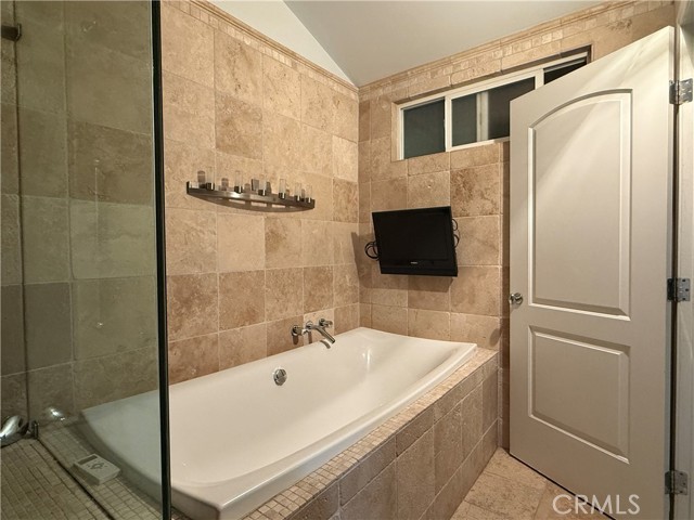 1224 S Saltair Avenue, Los Angeles CA: https://media.crmls.org/medias/0479e39f-4e70-4bc5-ad49-cec06b32a35e.jpg