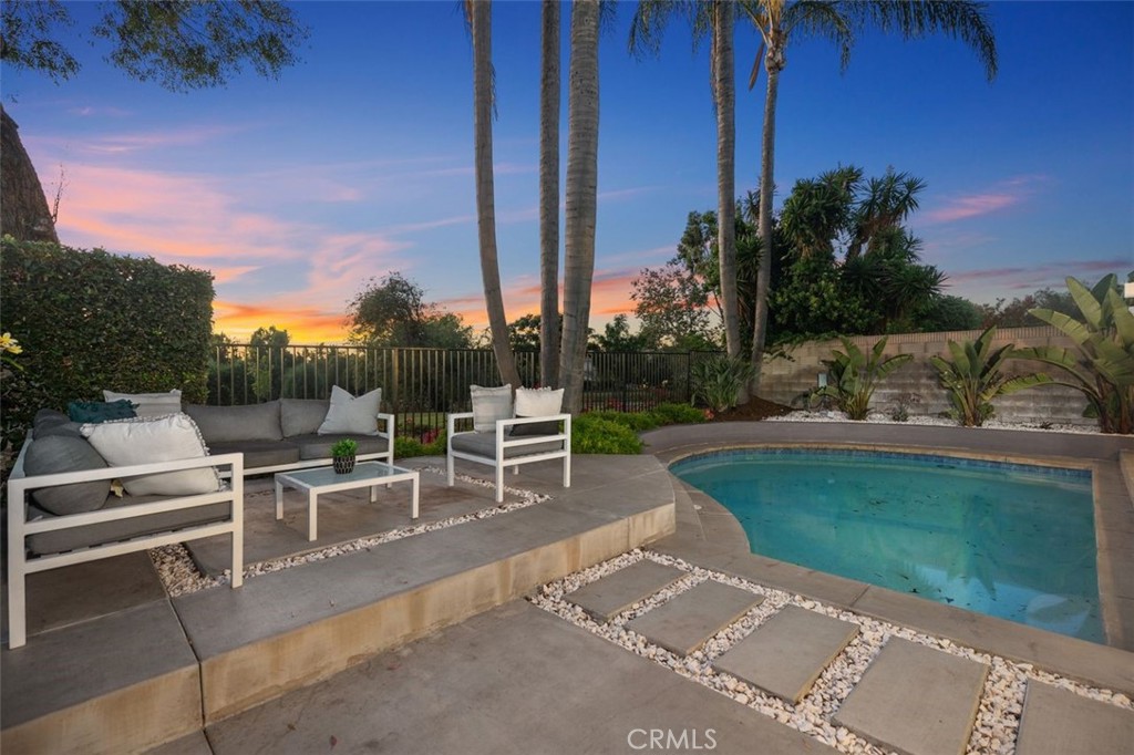 MLS #OC25175333 img 4