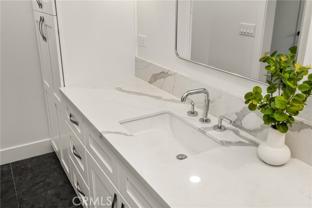 Downstairs guest bathroom