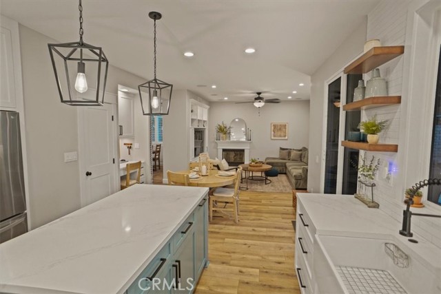 Detail Gallery Image 10 of 43 For 28211 Lorita Ln, Saugus,  CA 91350 - 5 Beds | 2/1 Baths