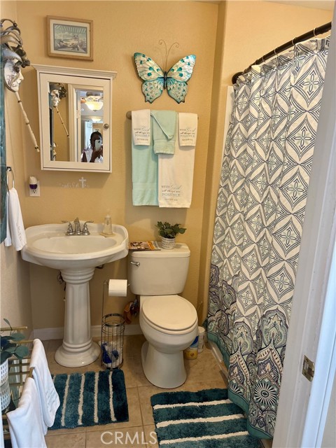 21961 Thunderbird, Apple Valley CA: https://media.crmls.org/medias/047ccf4d-36a1-495f-b8c8-6281cff04178.jpg