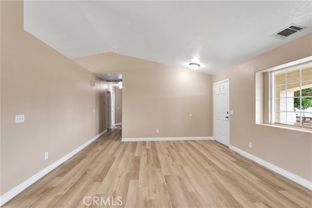 Detail Gallery Image 11 of 38 For 11389 Jacaranda Ave, Hesperia,  CA 92345 - 3 Beds | 2 Baths