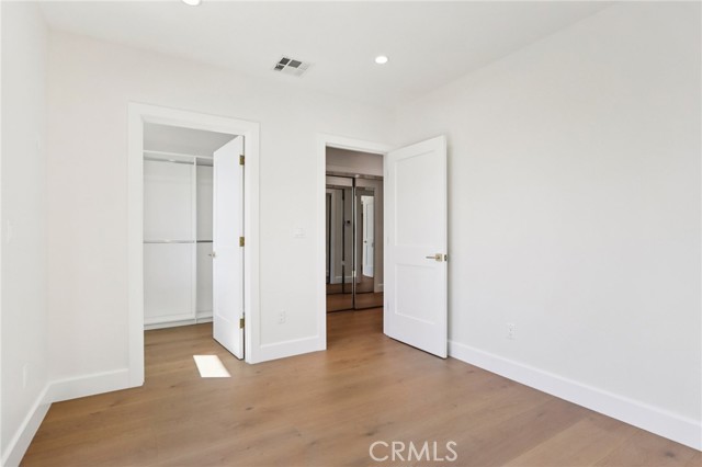 Detail Gallery Image 29 of 51 For 14931 Vose St, Van Nuys,  CA 91405 - 7 Beds | 6/1 Baths