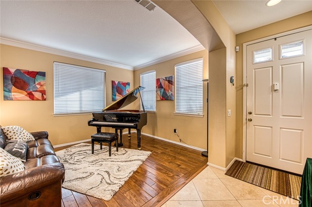 Detail Gallery Image 3 of 21 For 39794 Cambridge Pl, Temecula,  CA 92591 - 4 Beds | 3 Baths