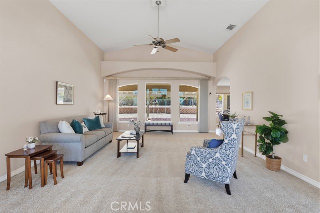 19410 Allegheny Court, Apple Valley CA: https://media.crmls.org/medias/047ef75c-e431-4a6e-a2f6-c231f79c3ec7.jpg