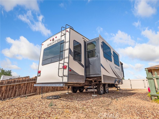 Detail Gallery Image 34 of 40 For 13397 Applewood Rd, Apple Valley,  CA 92308 - 3 Beds | 2 Baths