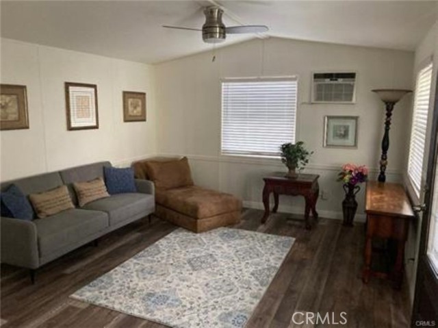 7800 Balboa Boulevard photo 3