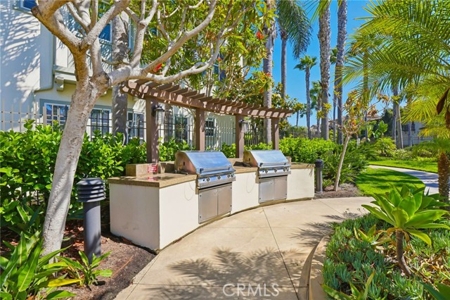 21254 Lorca Circle, Huntington Beach CA: https://media.crmls.org/medias/04809578-8afc-4d5c-8daf-b50c5519e4d3.jpg