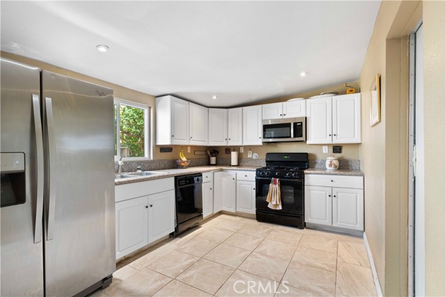 17913 E Kelby Street, Covina CA: https://media.crmls.org/medias/0480ff62-e22e-4b7f-ac6f-06668a2a9715.jpg