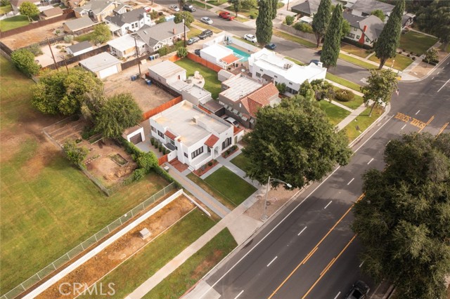 5743 Magnolia Avenue, Riverside CA: https://media.crmls.org/medias/04815525-8b8d-48b7-943f-10b0fb642387.jpg