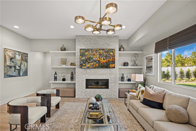 Detail Gallery Image 2 of 23 For 2321 Century Plant St, Palmdale,  CA 93551 - 5 Beds | 3 Baths