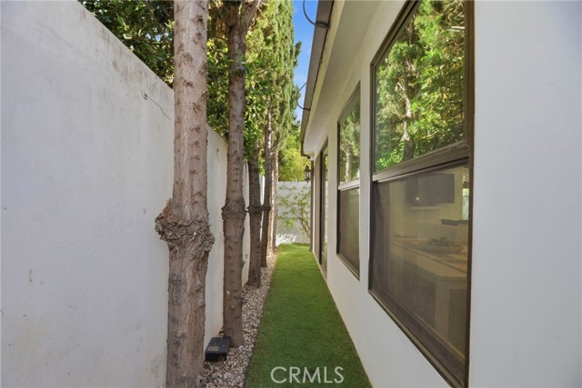 Detail Gallery Image 44 of 63 For 1001 2nd, Hermosa Beach,  CA 90254 - 5 Beds | 3/1 Baths