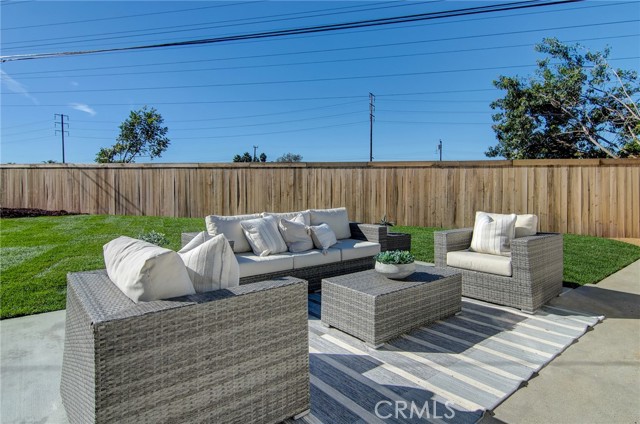 Detail Gallery Image 22 of 29 For 8652 Royer, Huntington Beach,  CA 92647 - 4 Beds | 2 Baths