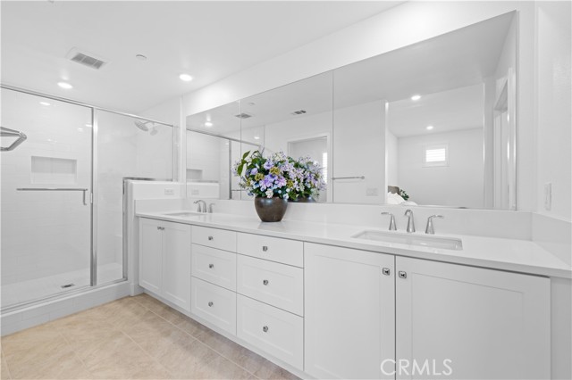 Detail Gallery Image 19 of 39 For 410 Lobata, Irvine,  CA 92618 - 4 Beds | 3/1 Baths