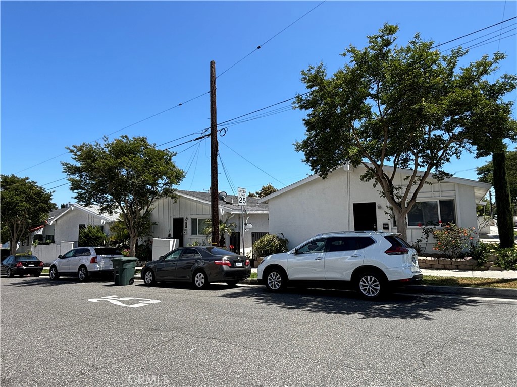 Triplex at 977 W 2nd Street