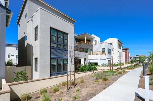 Detail Gallery Image 34 of 39 For 118 Yugen, Irvine,  CA 92618 - 4 Beds | 3/1 Baths