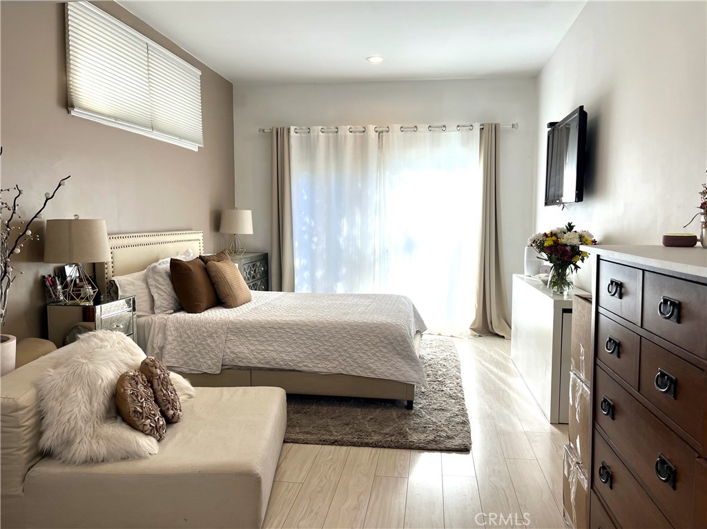 MLS #SR25271597 image #8