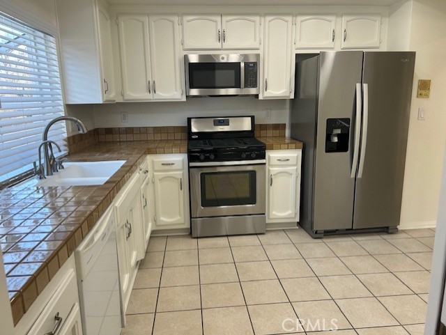 26303 W Bravo Lane, Calabasas CA: https://media.crmls.org/medias/0483a586-2378-4e9c-97cf-227d526d9bd8.jpg