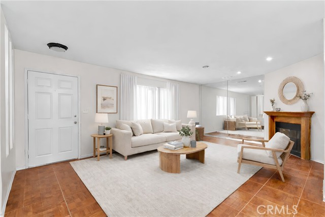 Front Image Thumbnail for CRSR26046961